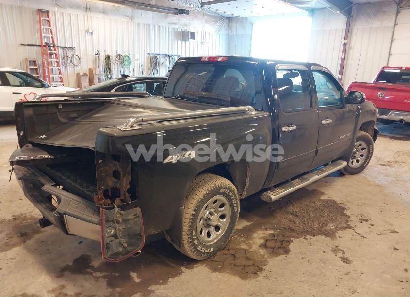 Photo 4 of 2010 Chevrolet Silverado 1500 LS (VIN 3GCRKREA6AG199138)