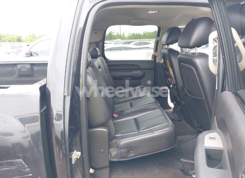 Photo 8 of 2010 Chevrolet Silverado 1500 LT (VIN 3GCRKSE30AG114478)