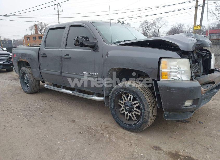 2010 Chevrolet Silverado 1500 LT (VIN 3GCRKSE31AG114733) main photo
