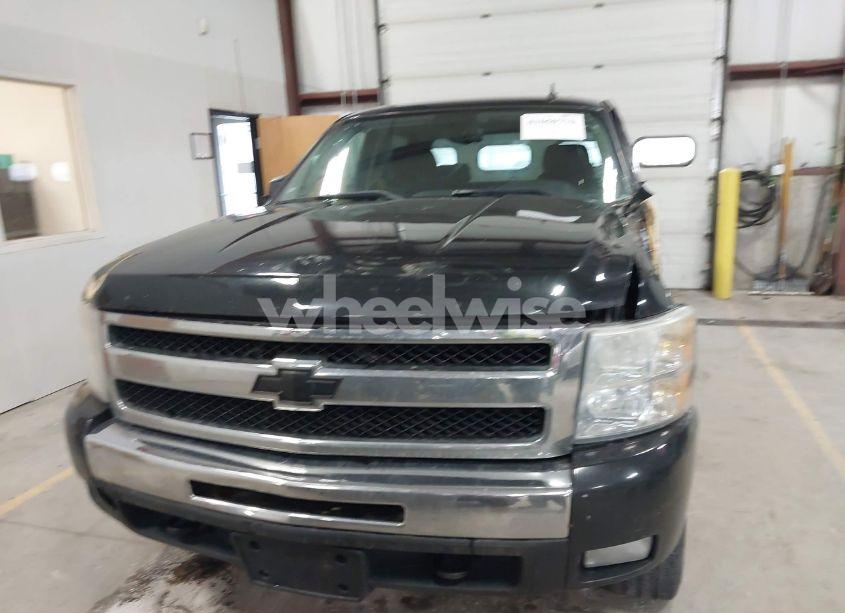 Photo 12 of 2010 Chevrolet Silverado 1500 LT (VIN 3GCRKSE31AG137168)