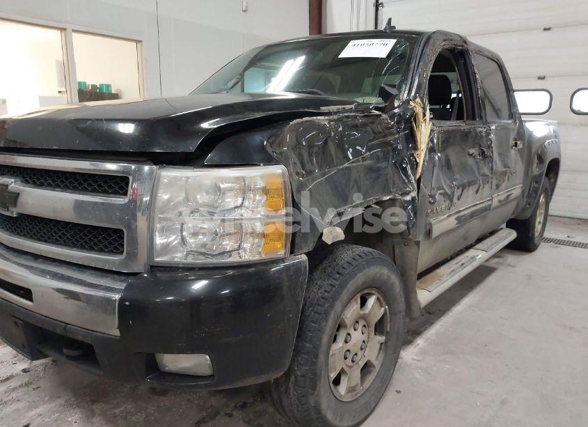 Photo 6 of 2010 Chevrolet Silverado 1500 LT (VIN 3GCRKSE31AG137168)