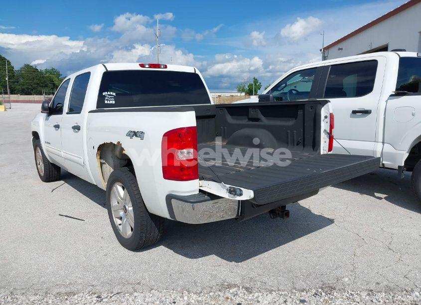 Photo 3 of 2010 Chevrolet Silverado 1500 LT (VIN 3GCRKSE31AG163480)