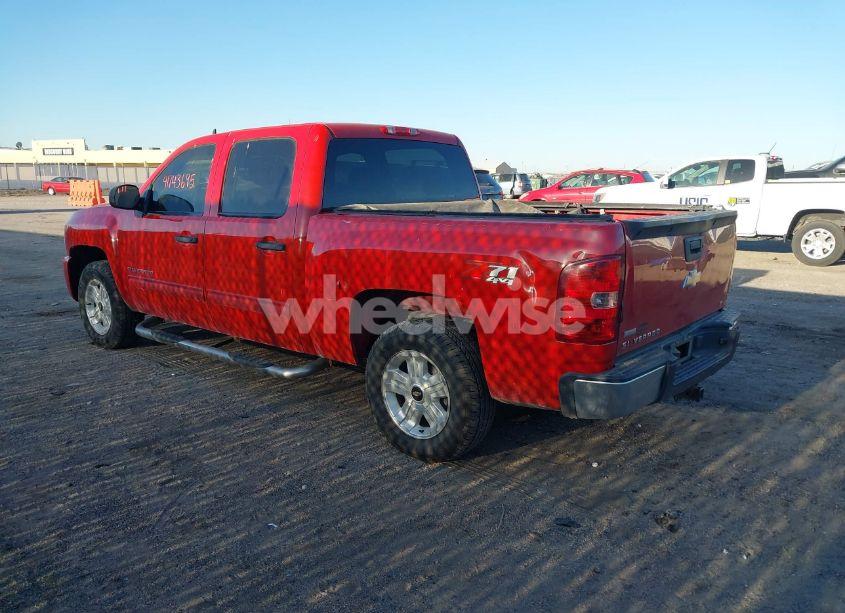 Photo 3 of 2010 Chevrolet Silverado 1500 LT (VIN 3GCRKSE31AG166945)