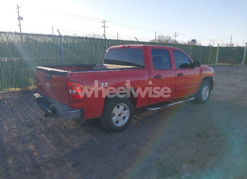 Photo 4 of 2010 Chevrolet Silverado 1500 LT (VIN 3GCRKSE31AG166945)