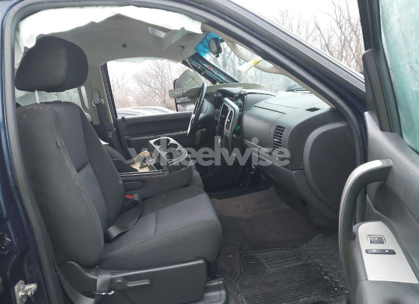 Photo 5 of 2010 Chevrolet Silverado 1500 LT (VIN 3GCRKSE31AG224178)