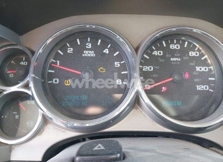 Photo 7 of 2010 Chevrolet Silverado 1500 LT (VIN 3GCRKSE33AG135020)