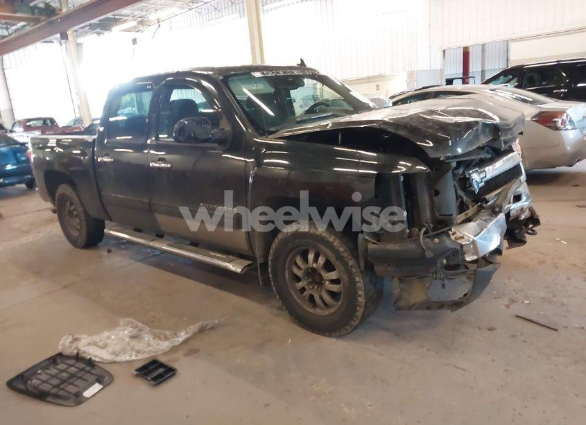 2010 Chevrolet Silverado 1500 LT (VIN 3GCRKSE33AG188493) main photo