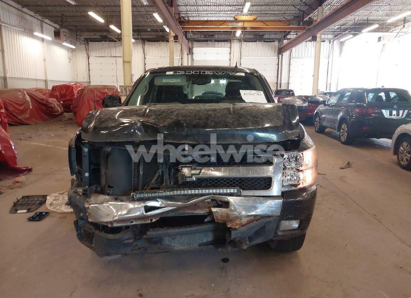 Photo 12 of 2010 Chevrolet Silverado 1500 LT (VIN 3GCRKSE33AG188493)