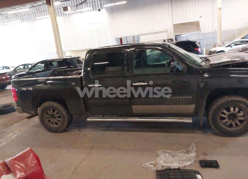 Photo 13 of 2010 Chevrolet Silverado 1500 LT (VIN 3GCRKSE33AG188493)