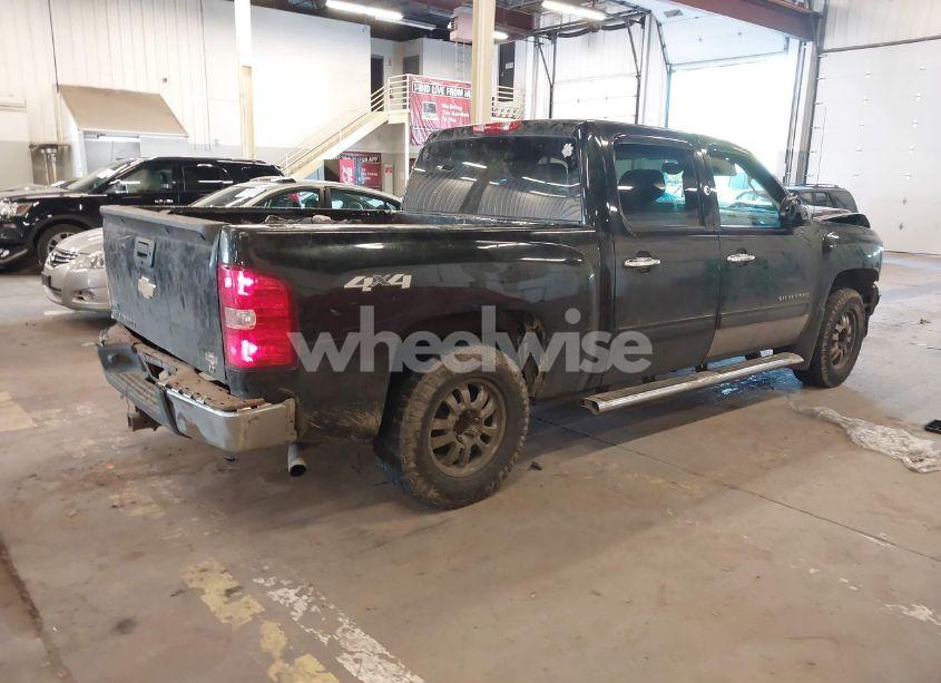 Photo 4 of 2010 Chevrolet Silverado 1500 LT (VIN 3GCRKSE33AG188493)