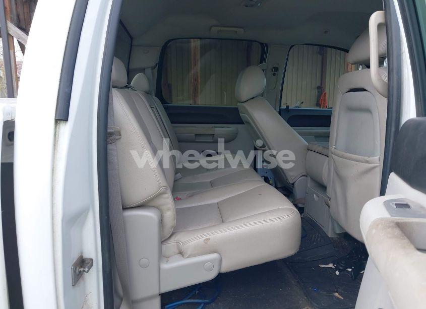 Photo 8 of 2010 Chevrolet Silverado 1500 LT (VIN 3GCRKSE33AG248904)