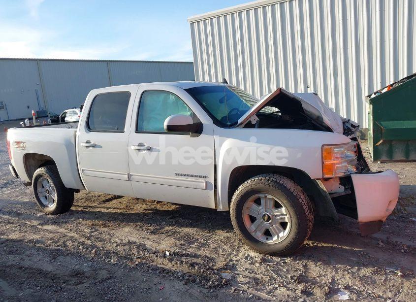 Photo 13 of 2010 Chevrolet Silverado 1500 LT (VIN 3GCRKSE33AG286651)