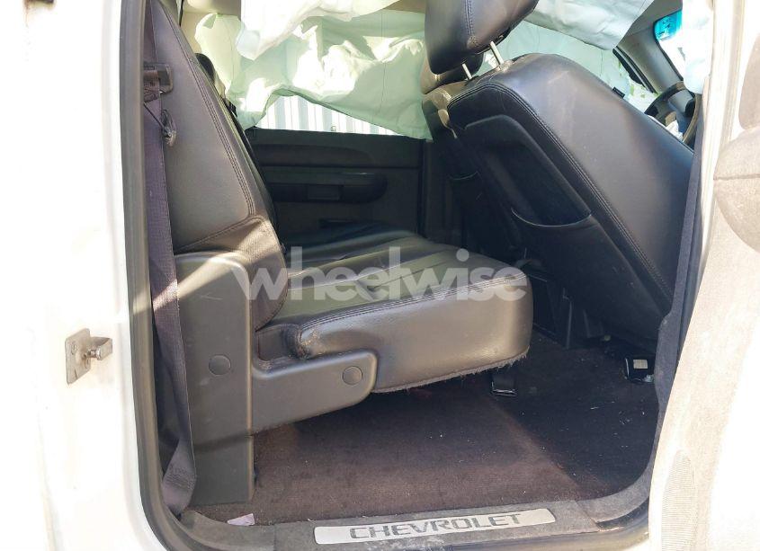 Photo 8 of 2010 Chevrolet Silverado 1500 LT (VIN 3GCRKSE33AG286651)