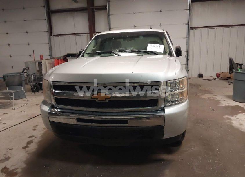 Photo 13 of 2010 Chevrolet Silverado 1500 LT (VIN 3GCRKSE34AG134135)
