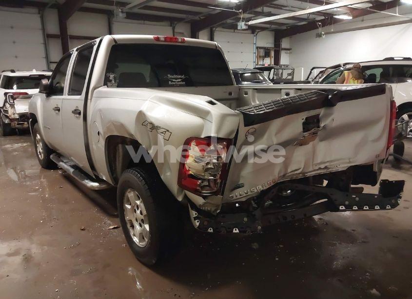 Photo 3 of 2010 Chevrolet Silverado 1500 LT (VIN 3GCRKSE34AG134135)
