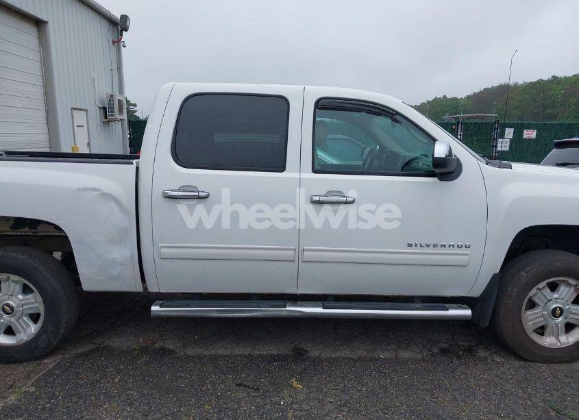 Photo 13 of 2010 Chevrolet Silverado 1500 LT (VIN 3GCRKSE34AG216334)