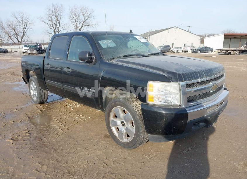 2010 Chevrolet Silverado 1500 LT (VIN 3GCRKSE34AG270166) main photo