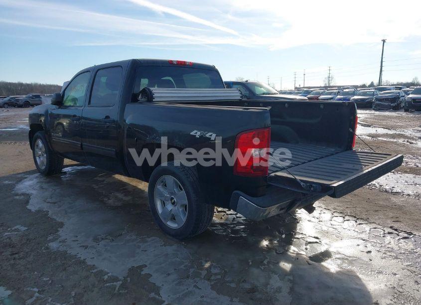 Photo 3 of 2010 Chevrolet Silverado 1500 LT (VIN 3GCRKSE34AG270166)