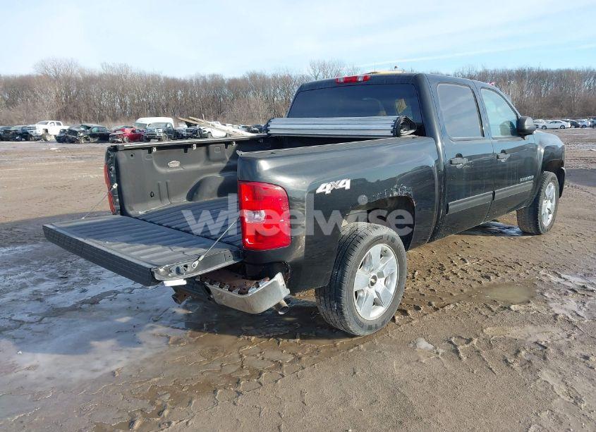 Photo 4 of 2010 Chevrolet Silverado 1500 LT (VIN 3GCRKSE34AG270166)