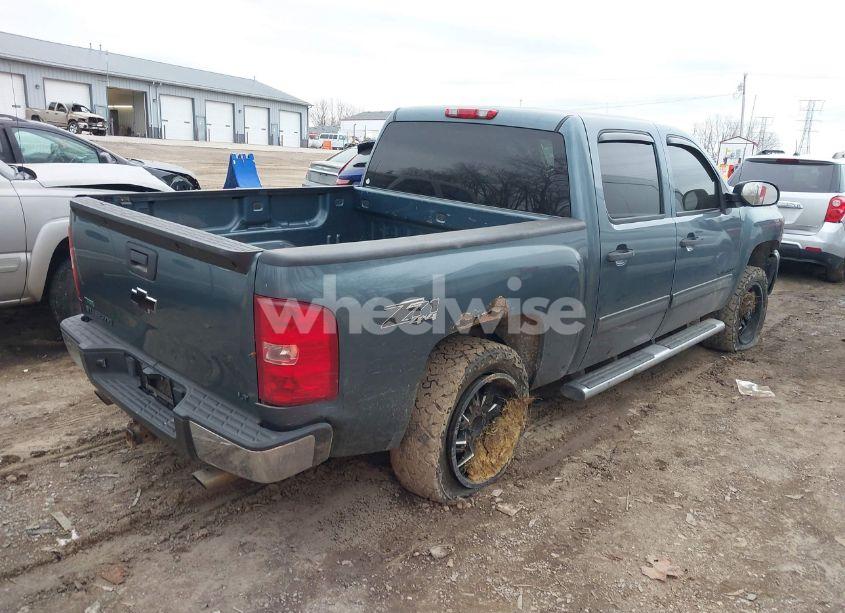 Photo 4 of 2010 Chevrolet Silverado 1500 LT (VIN 3GCRKSE34AG298002)