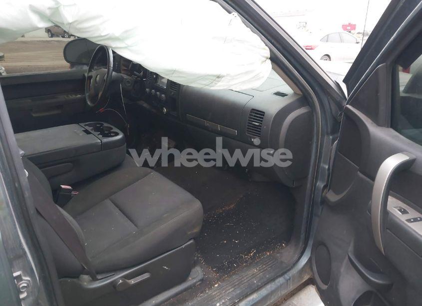 Photo 5 of 2010 Chevrolet Silverado 1500 LT (VIN 3GCRKSE34AG298002)