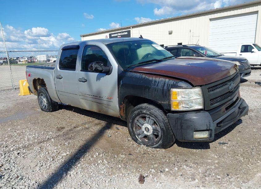2010 Chevrolet Silverado 1500 LT (VIN 3GCRKSE35AG155866) main photo
