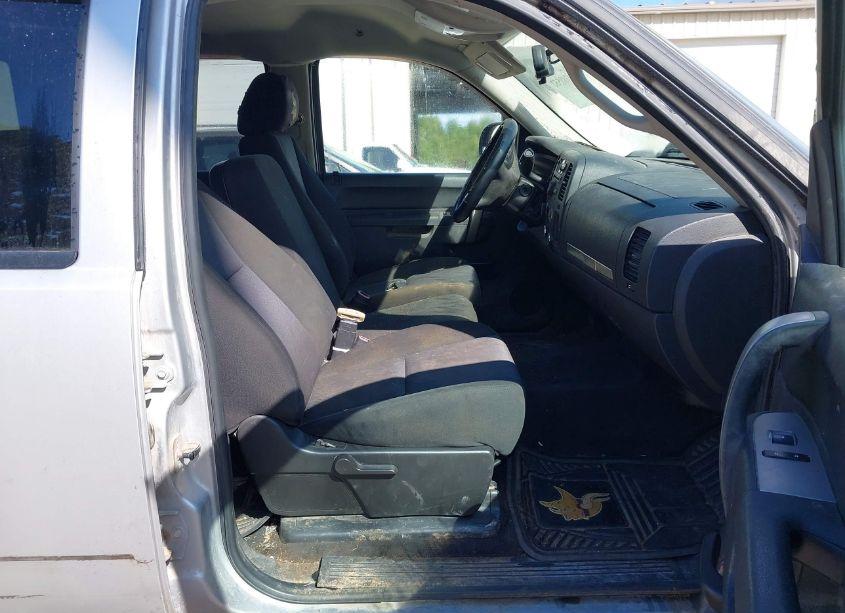 Photo 5 of 2010 Chevrolet Silverado 1500 LT (VIN 3GCRKSE35AG155866)