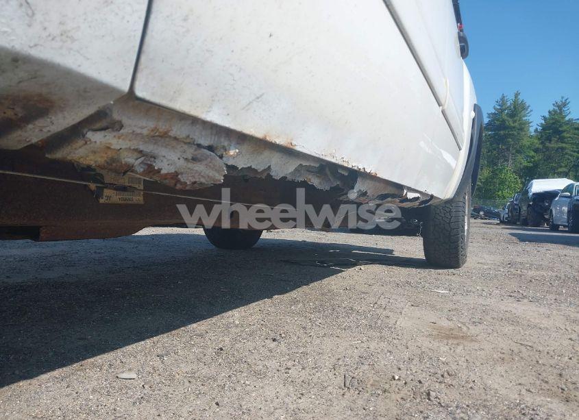 Photo 6 of 2010 Chevrolet Silverado 1500 LT (VIN 3GCRKSE35AG241811)