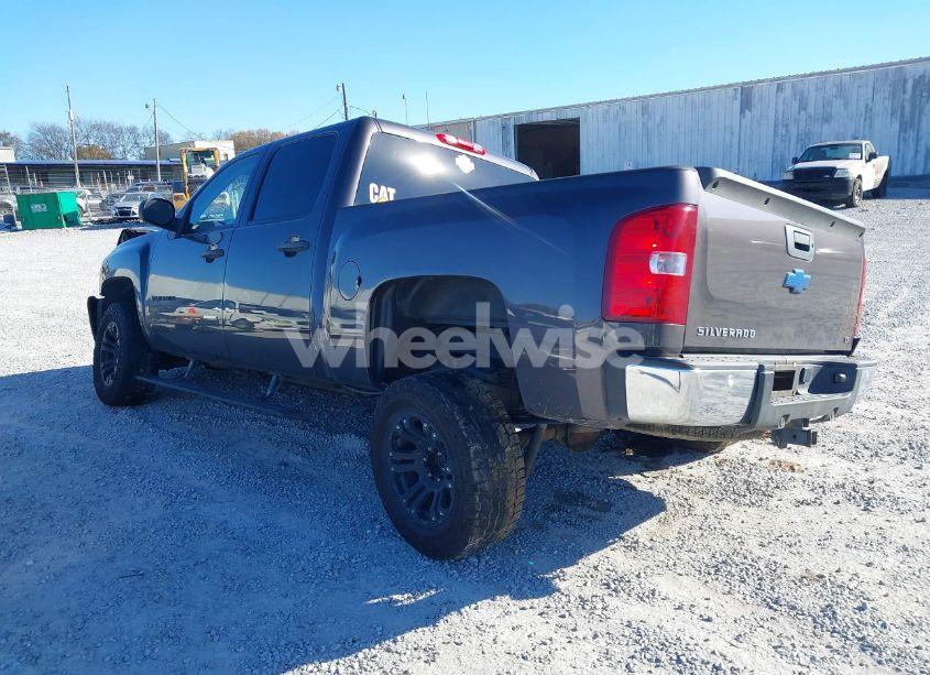 Photo 3 of 2010 Chevrolet Silverado 1500 LT (VIN 3GCRKSE36AG129101)