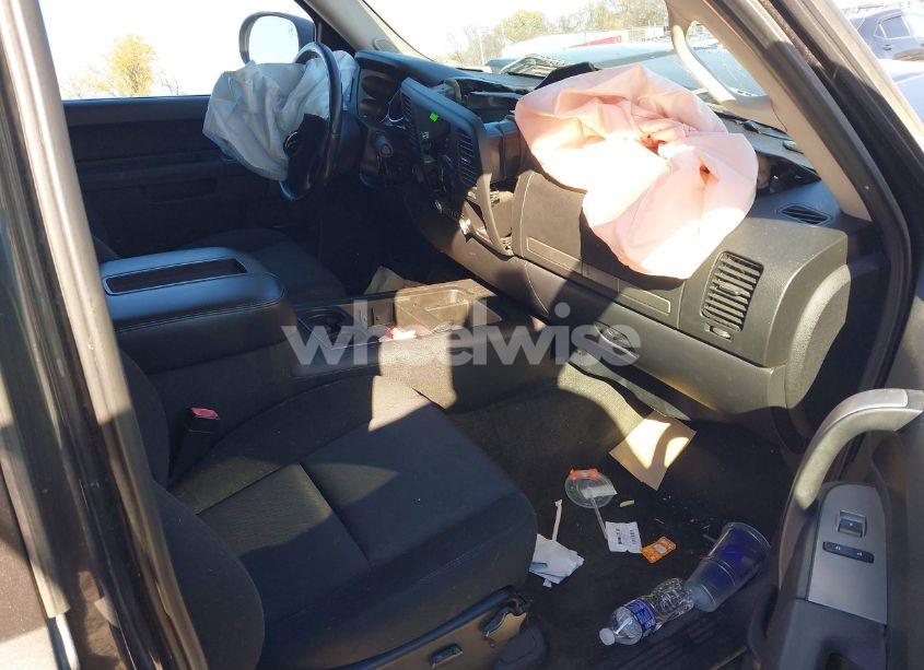 Photo 5 of 2010 Chevrolet Silverado 1500 LT (VIN 3GCRKSE36AG129101)