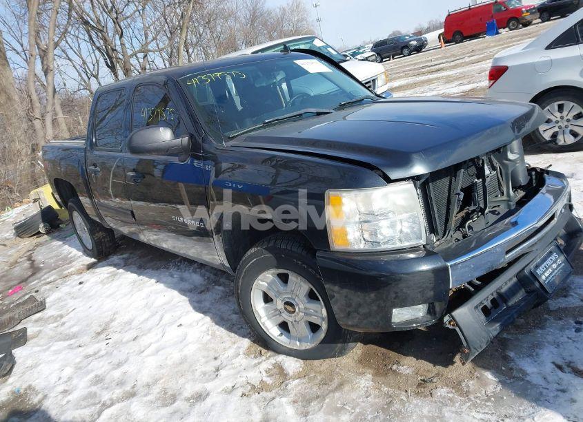 2010 Chevrolet Silverado 1500 LT (VIN 3GCRKSE37AG113456) main photo