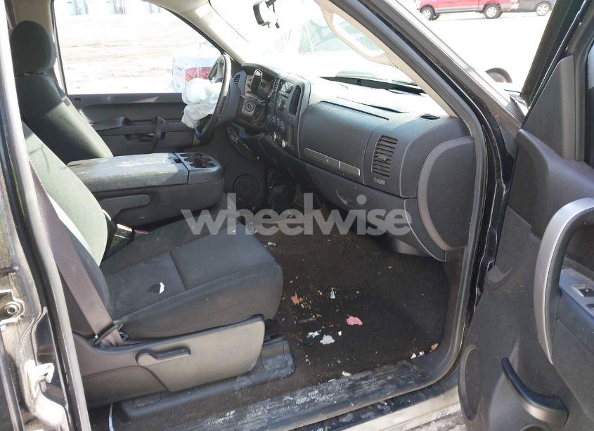 Photo 5 of 2010 Chevrolet Silverado 1500 LT (VIN 3GCRKSE37AG113456)