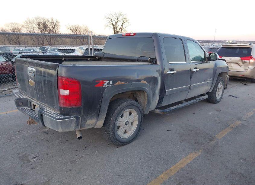 Photo 4 of 2010 Chevrolet Silverado 1500 LT (VIN 3GCRKSE37AG193454)