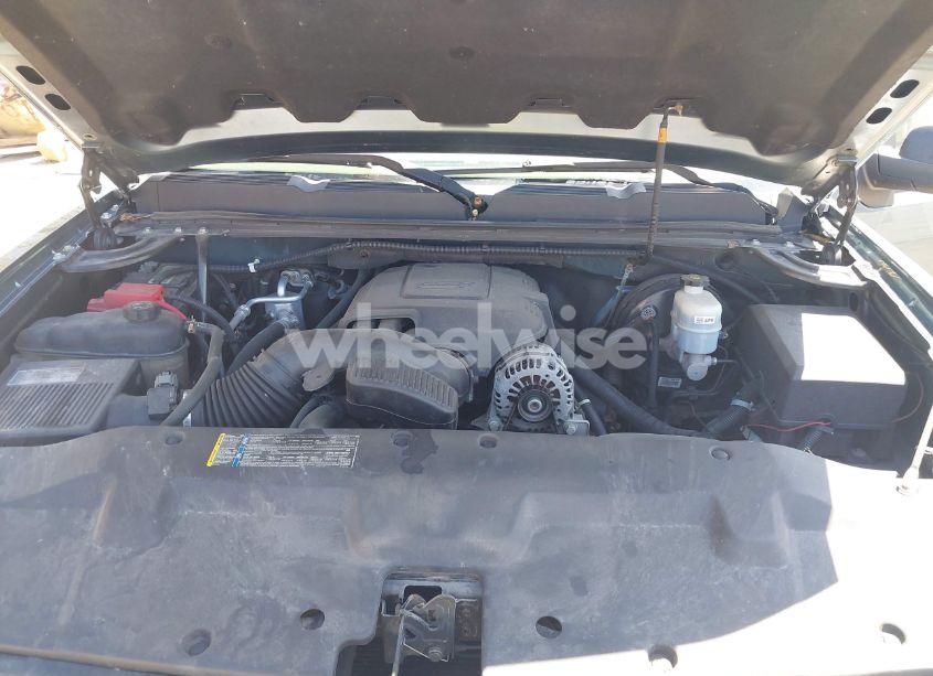 Photo 10 of 2010 Chevrolet Silverado 1500 LT (VIN 3GCRKSE37AG221351)