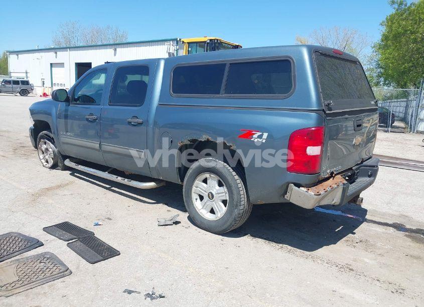 Photo 3 of 2010 Chevrolet Silverado 1500 LT (VIN 3GCRKSE37AG221351)