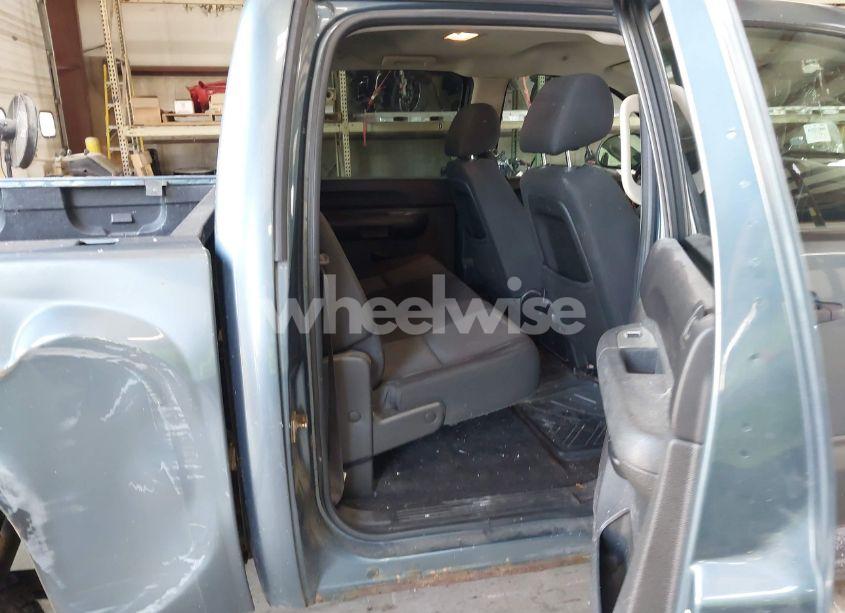 Photo 8 of 2010 Chevrolet Silverado 1500 LT (VIN 3GCRKSE37AG293988)