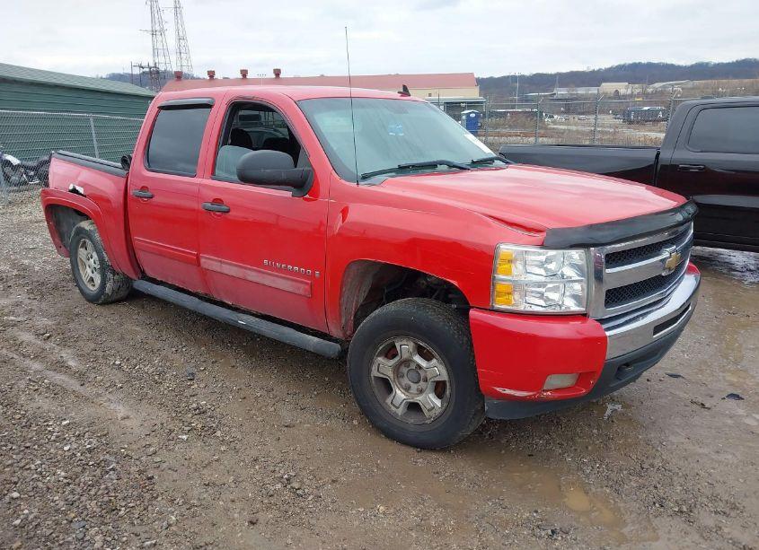 2010 Chevrolet Silverado 1500 LT (VIN 3GCRKSE38AG151990) main photo