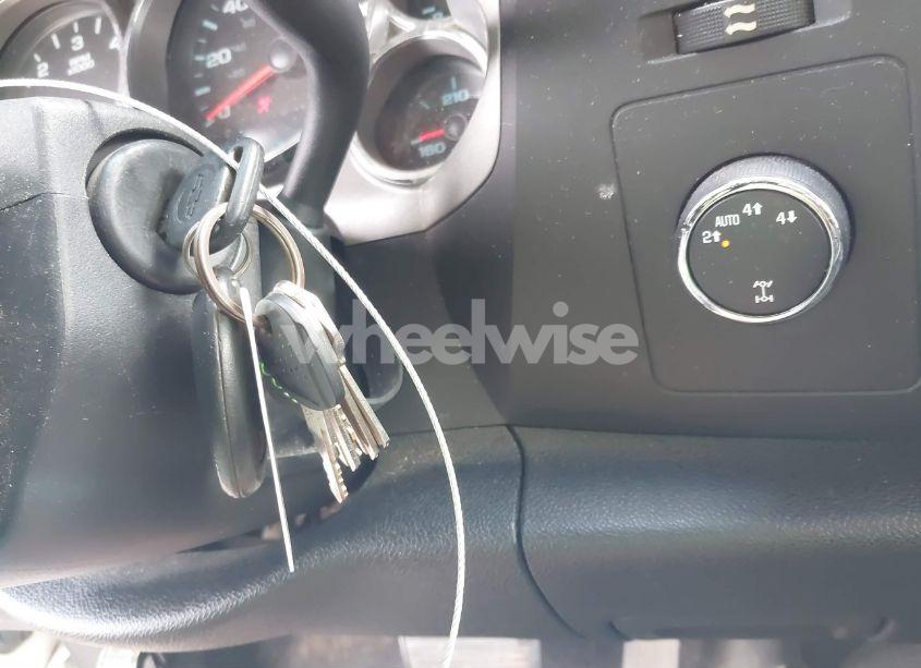 Photo 11 of 2010 Chevrolet Silverado 1500 LT (VIN 3GCRKSE38AG257162)