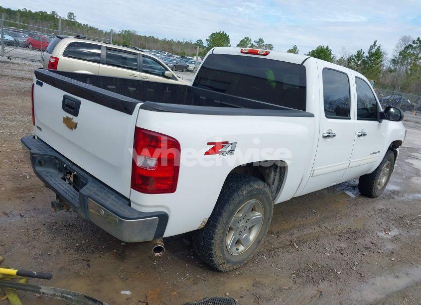 Photo 4 of 2010 Chevrolet Silverado 1500 LT (VIN 3GCRKSE38AG257162)