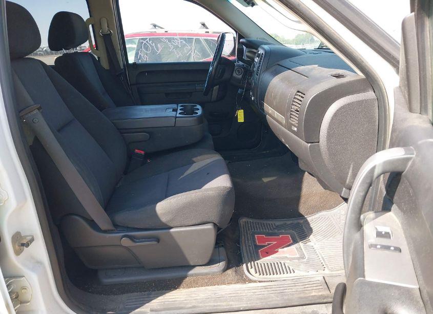 Photo 5 of 2010 Chevrolet Silverado 1500 LT (VIN 3GCRKSE39AG139346)