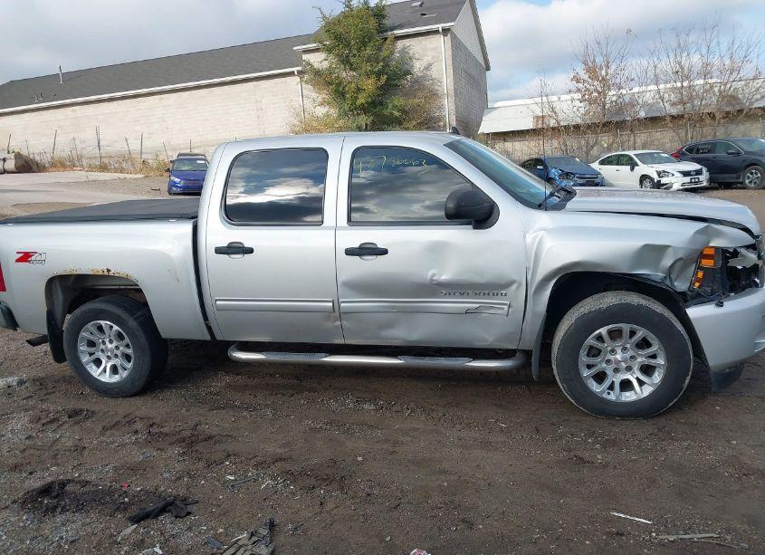 Photo 13 of 2010 Chevrolet Silverado 1500 LT (VIN 3GCRKSE39AG160407)