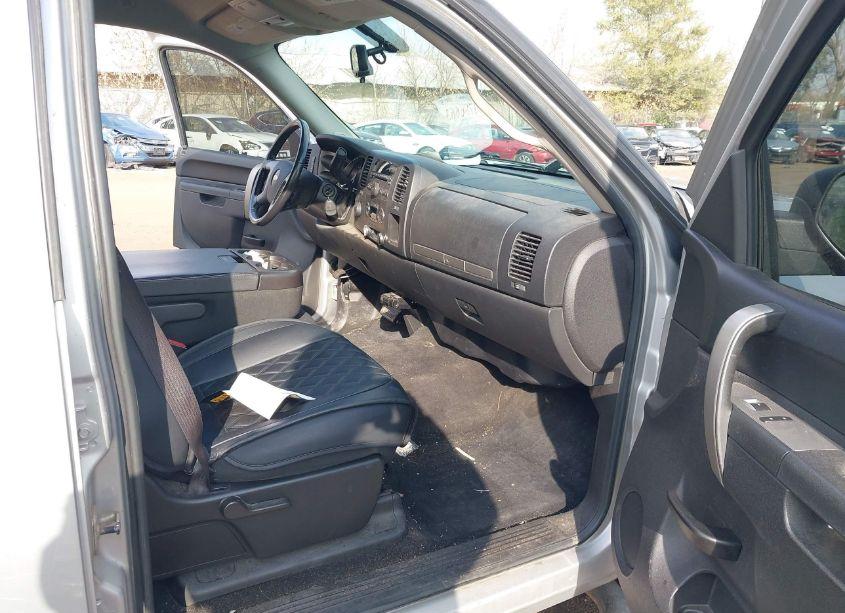 Photo 5 of 2010 Chevrolet Silverado 1500 LT (VIN 3GCRKSE39AG160407)