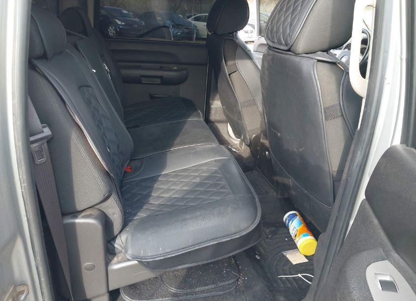 Photo 8 of 2010 Chevrolet Silverado 1500 LT (VIN 3GCRKSE39AG160407)