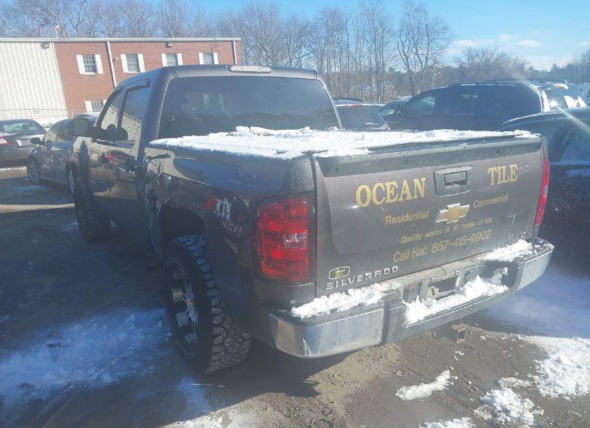 Photo 3 of 2010 Chevrolet Silverado 1500 LT (VIN 3GCRKSE39AG187526)
