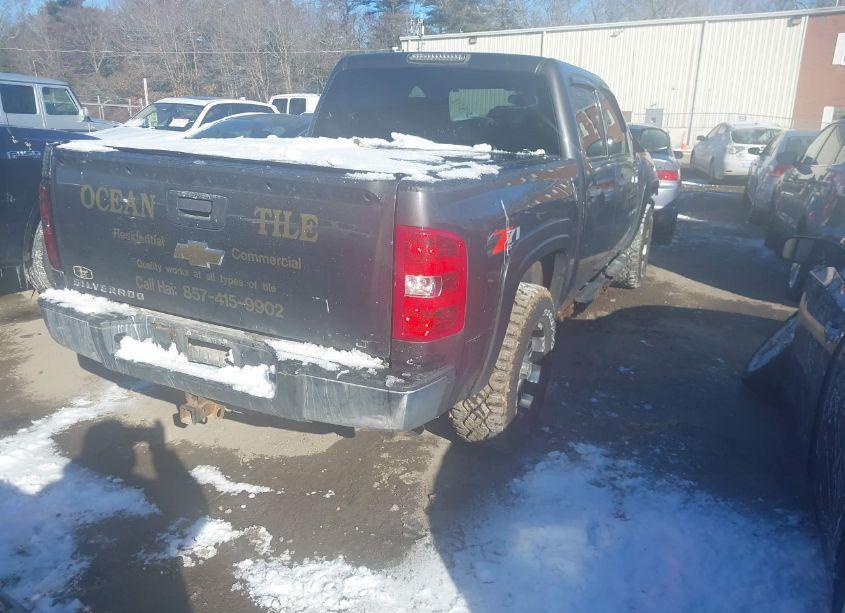 Photo 4 of 2010 Chevrolet Silverado 1500 LT (VIN 3GCRKSE39AG187526)