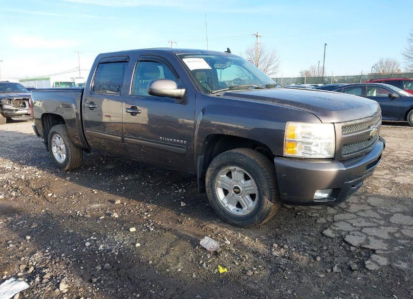 2010 Chevrolet Silverado 1500 LT (VIN 3GCRKSE39AG222226) main photo