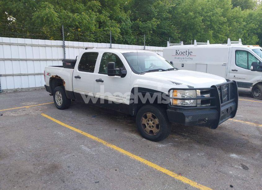 2010 Chevrolet Silverado 1500 LT (VIN 3GCRKSE39AG233503) main photo