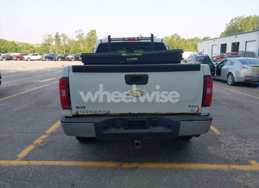 Photo 16 of 2010 Chevrolet Silverado 1500 LT (VIN 3GCRKSE39AG233503)