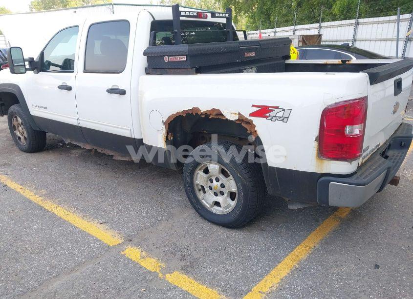 Photo 6 of 2010 Chevrolet Silverado 1500 LT (VIN 3GCRKSE39AG233503)