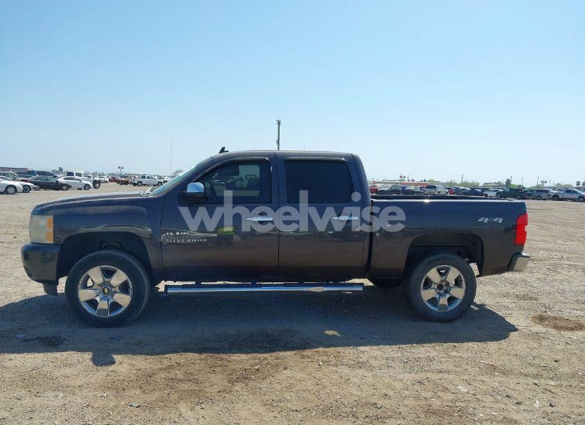 Photo 14 of 2010 Chevrolet Silverado 1500 LT (VIN 3GCRKSE3XAG152283)